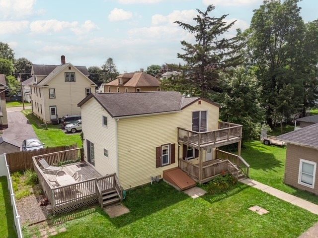 1st image of 8 Fenton Ave