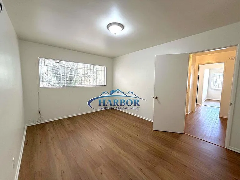 5642 Angeles Vista Blvd #2 — Photo 8