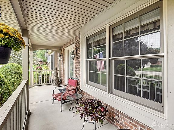 5th image of 2320 Cara Dr