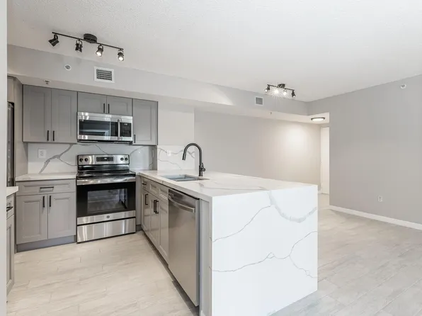 2600 S University Drive #208, Davie, FL 33328