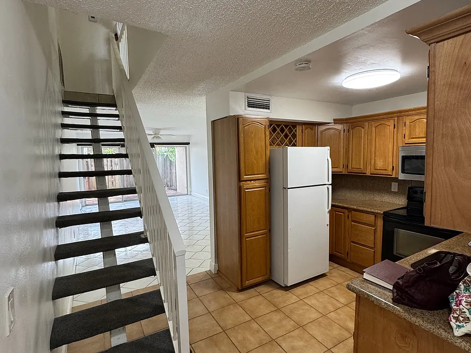 15385 S Dixie Hwy #12