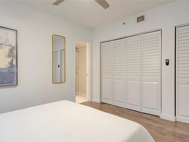 1550 Drexel Ave #101 — Photo 8