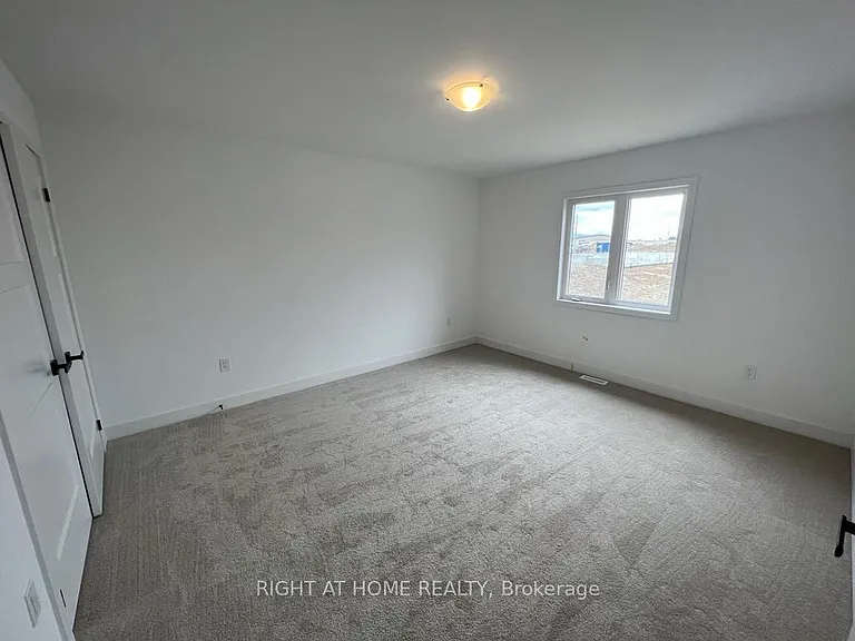 43 Wheatfield Rd — Photo 4