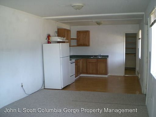 2nd image of 110 E Humbolt St