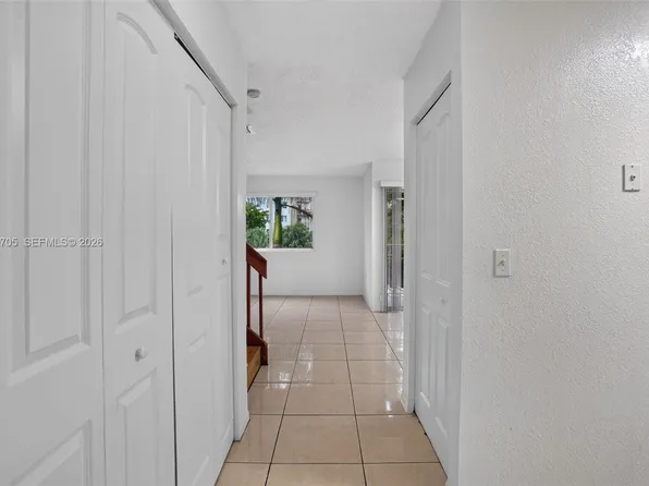 6225 Kendale Lakes Cir #255, Miami, FL 33183