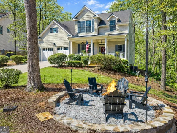 300 Rock Creek Trl, Toccoa, GA 30577