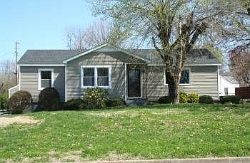 1st image of 118 W Meadow Dr
