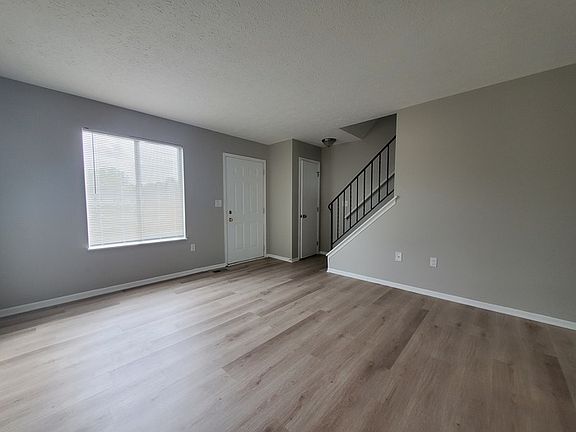 5th image of 2734 Walden Bluff Ct
