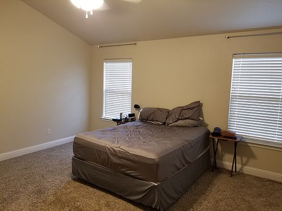 4th image of 5904 Mile High Ln