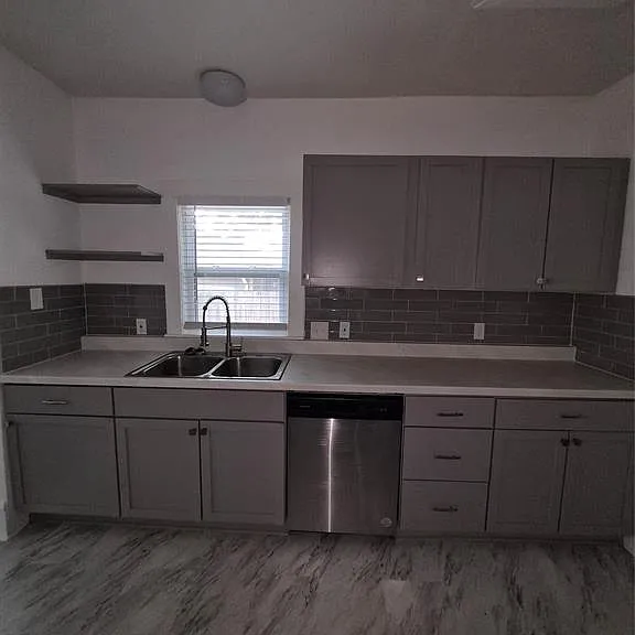 2329 Connor Ave — Photo 14