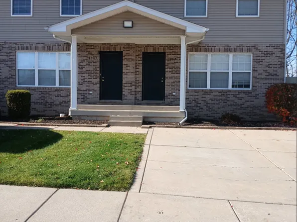 1808 Dainesway, Valparaiso, IN 46383