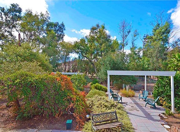 2nd image of 3815 Bayberry Dr