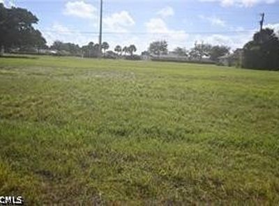 1937 SW Santa Barbara Pl, Cape Coral FL - Owner Finance Home