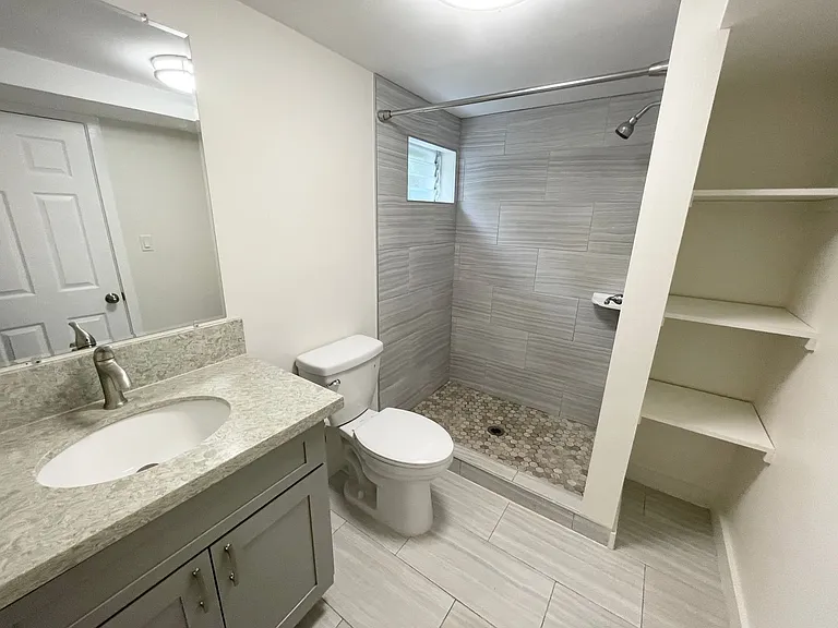 2355 Orchid St — Photo 5