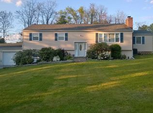 24 Gold Rd, Wappingers Falls, NY 12590
