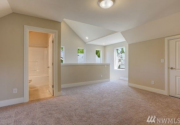 4th image of 2215 Cady Dr #39