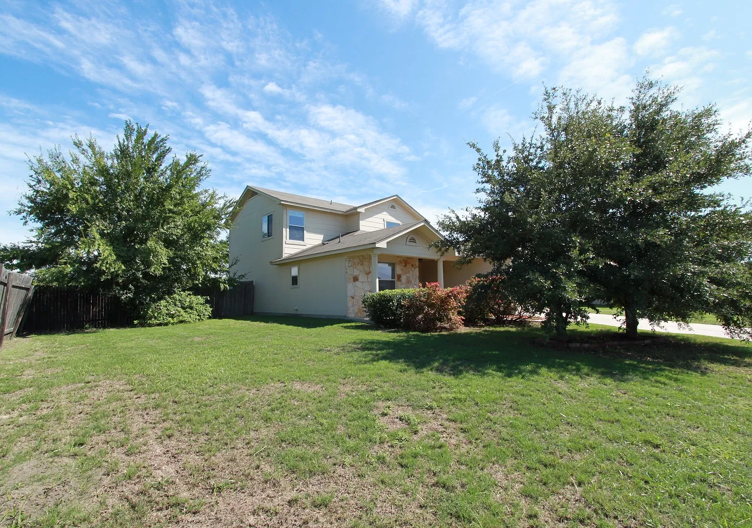 Updated 4 Bedroom, 2.5 Bath Home in Hutto — Photo 3