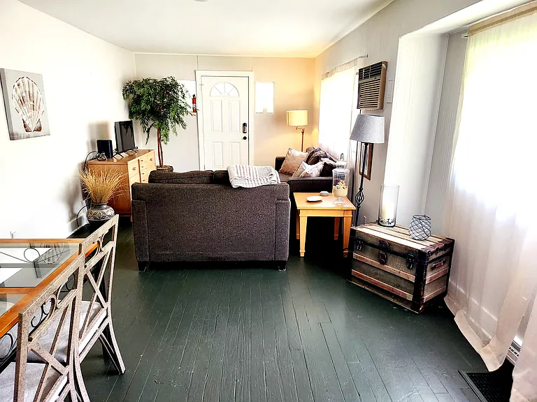 701 Garry Rd — Photo 10