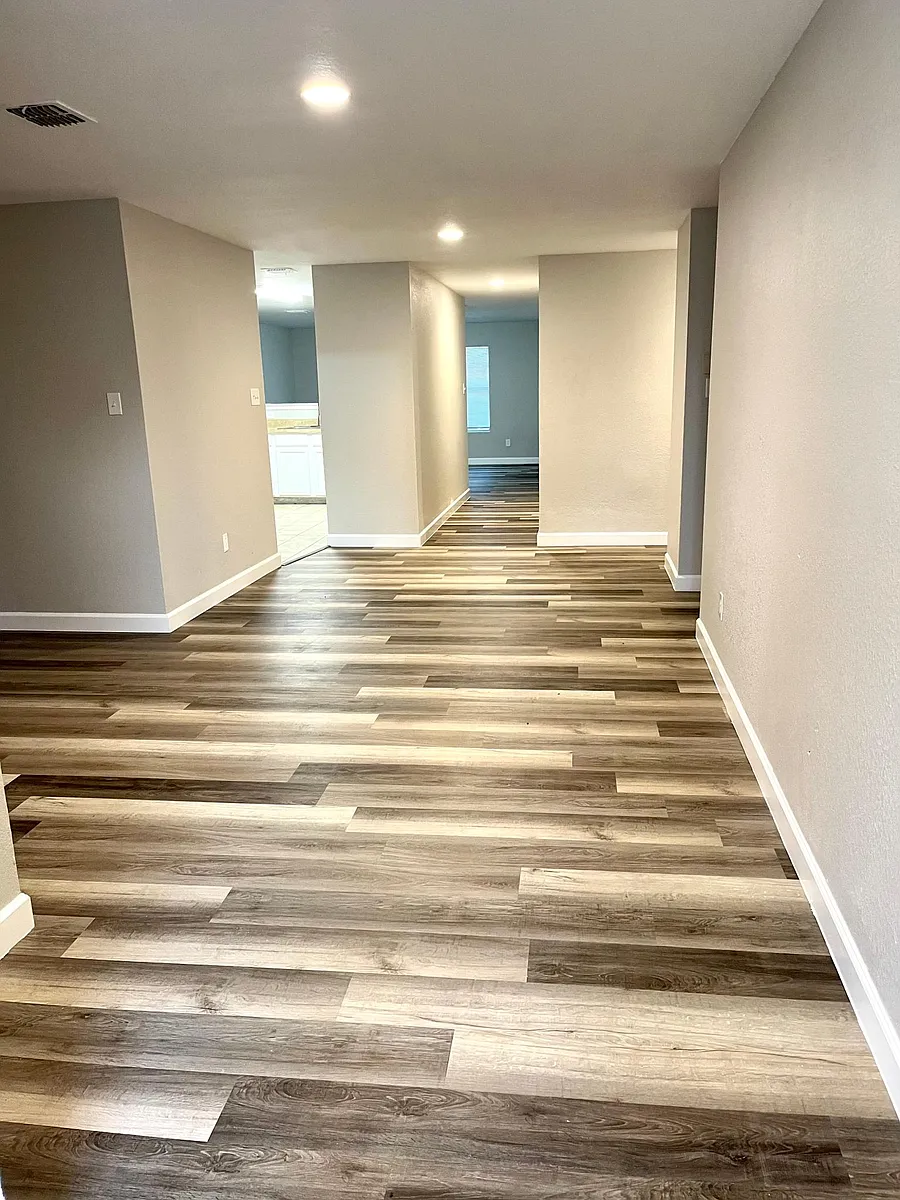 Building Photo - 829 Santa Rosa Dr