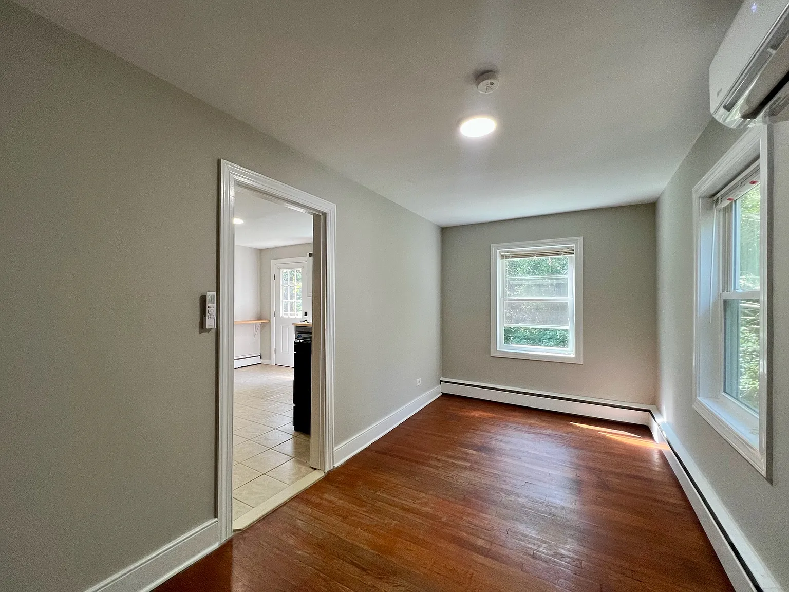 4 bed, 1853 sqft, $2,490 — Photo 4