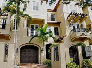 615 Santander Ave APT B, Coral Gables, FL 33134