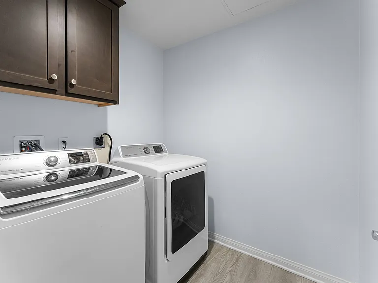 5428 Meridian Pl — Photo 11