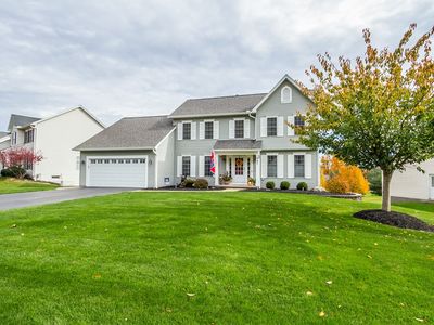 987 Kensington Ct, Victor, NY, 14564
