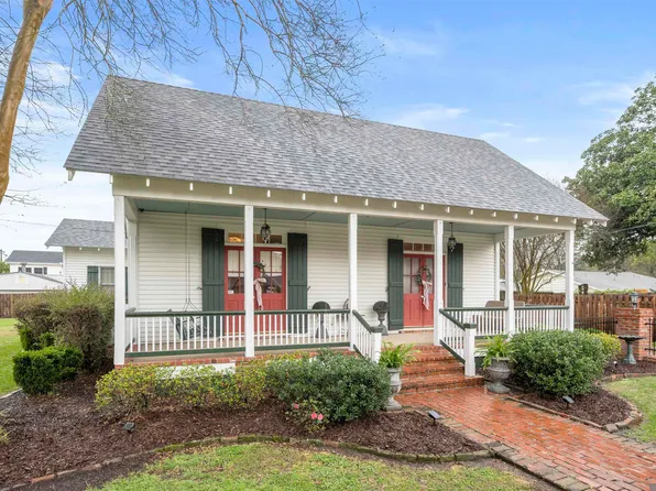 310 Lee Ave, Donaldsonville, LA 70346