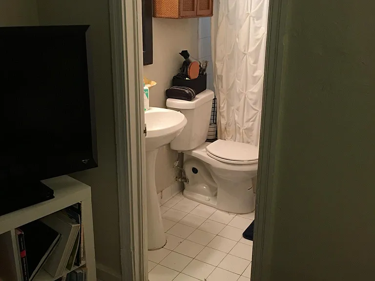 742 Kirkwood Ave SE #2 — Photo 5
