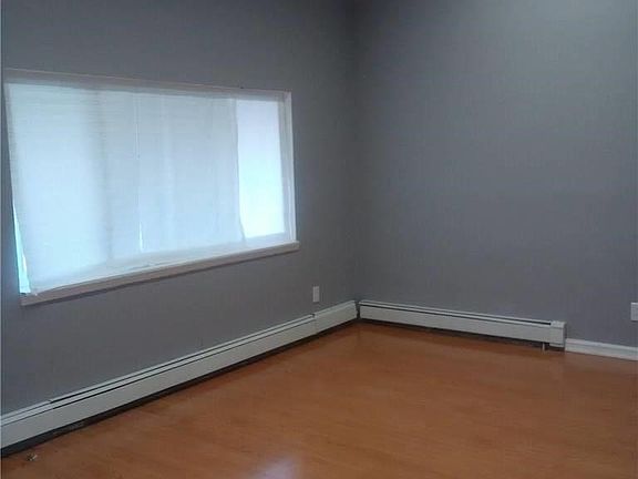 5th image of 310 Wavecrest Dr