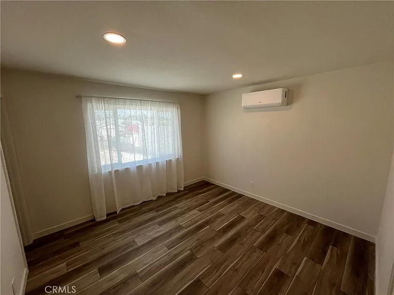 525 Twilight St — Photo 25