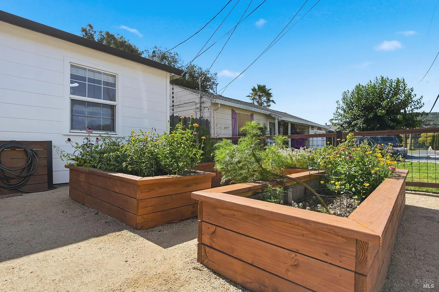 230 Chelsea Avenue - Photo 5