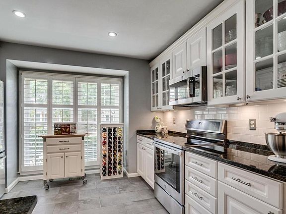 5th image of 4325 Gingham Ct