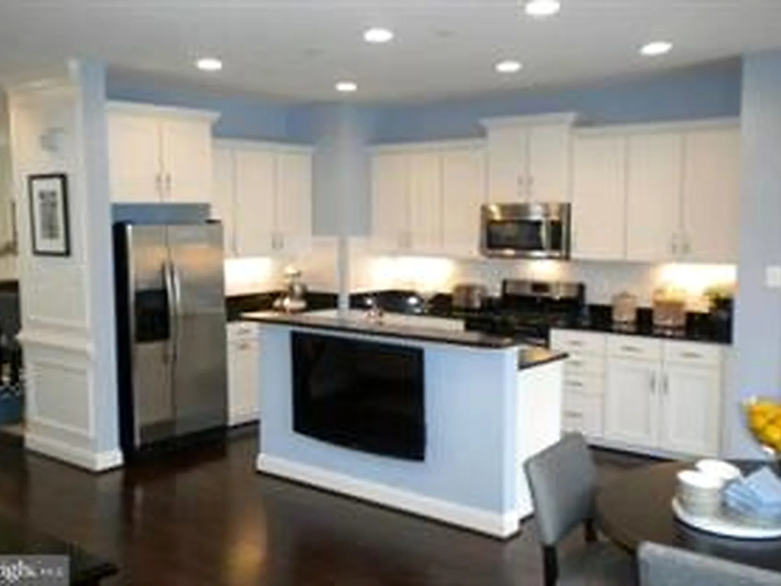 3 bed, 3170 sqft, $3,095 — Photo 2