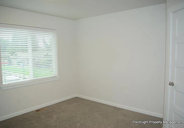 1750 Kok Rd #B — Photo 5