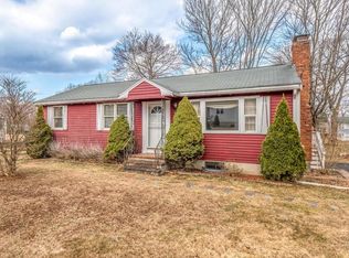82 Edsel Rd, Littleton, MA 01460