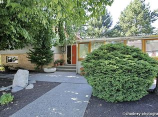 20121 NE Broadway Ct, Fairview, OR 97024