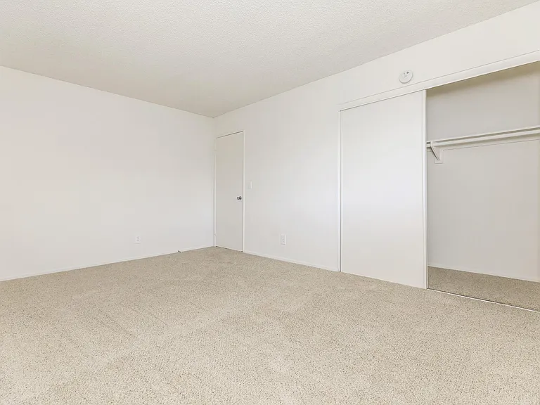 San Carlos and San Juan Apartment Homes — Photo 25