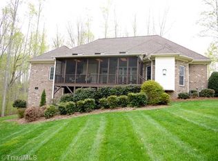 140 Larkspur Ln, Madison, NC 27025