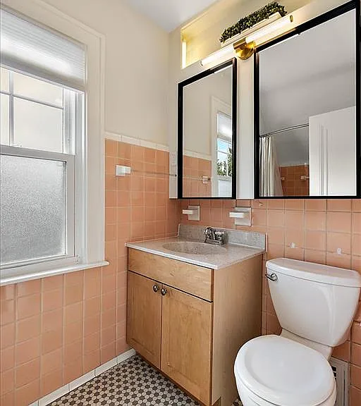 2136 Dorchester Rd — Photo 33