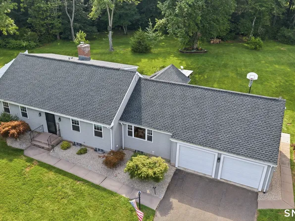 1 Webster Heights, Cromwell, CT 06416