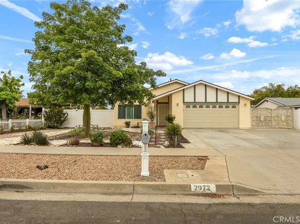 2972 Westchester Dr, Riverside, CA 92503