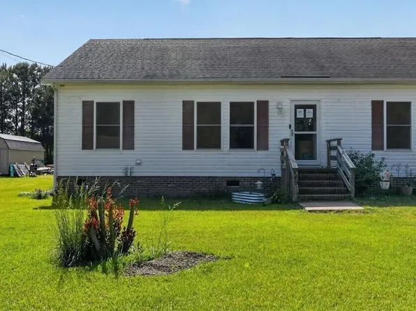 142 Lovers Ln, Elizabeth City, NC 27909
