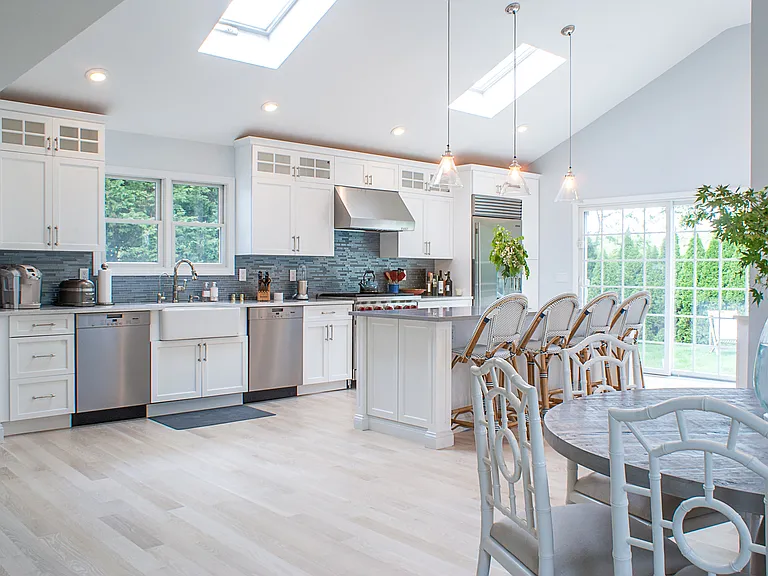 25 Bishops Ct — Photo 4