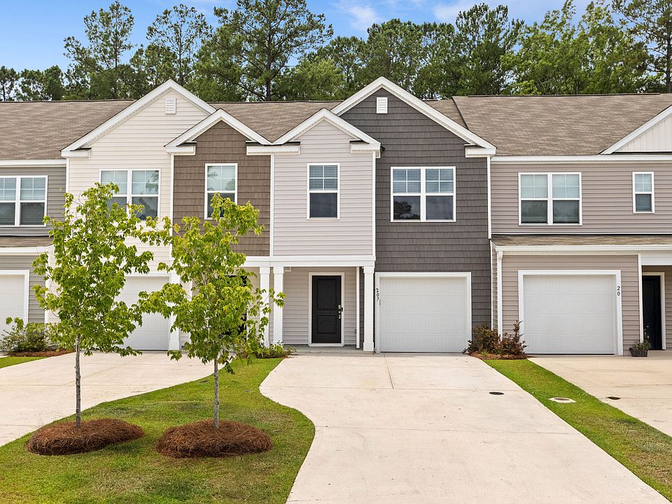 1st image of 207 Cozy Brook Ct