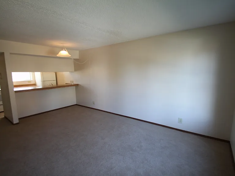 Oglebay Village Apartments — Photo 7