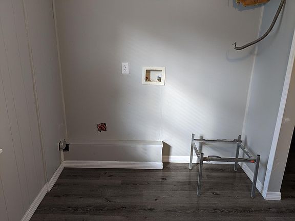 5th image of 1615 W 25th St
