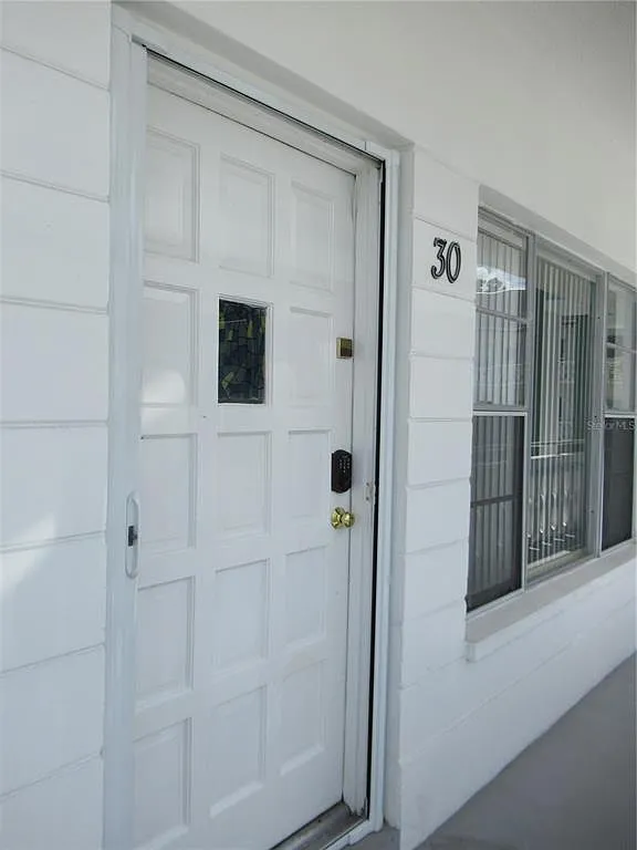 2 bed, 2.0 bath, 1100 sqft, $1,500 — Photo 2