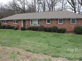 641 Oakdale Rd, Charlotte, NC 28216