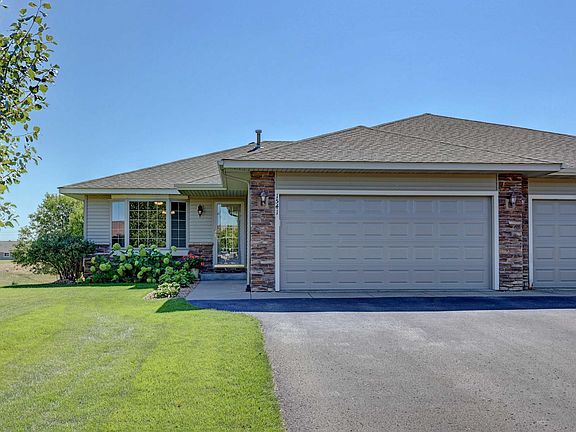 2nd image of 1541 Sequoia Ln